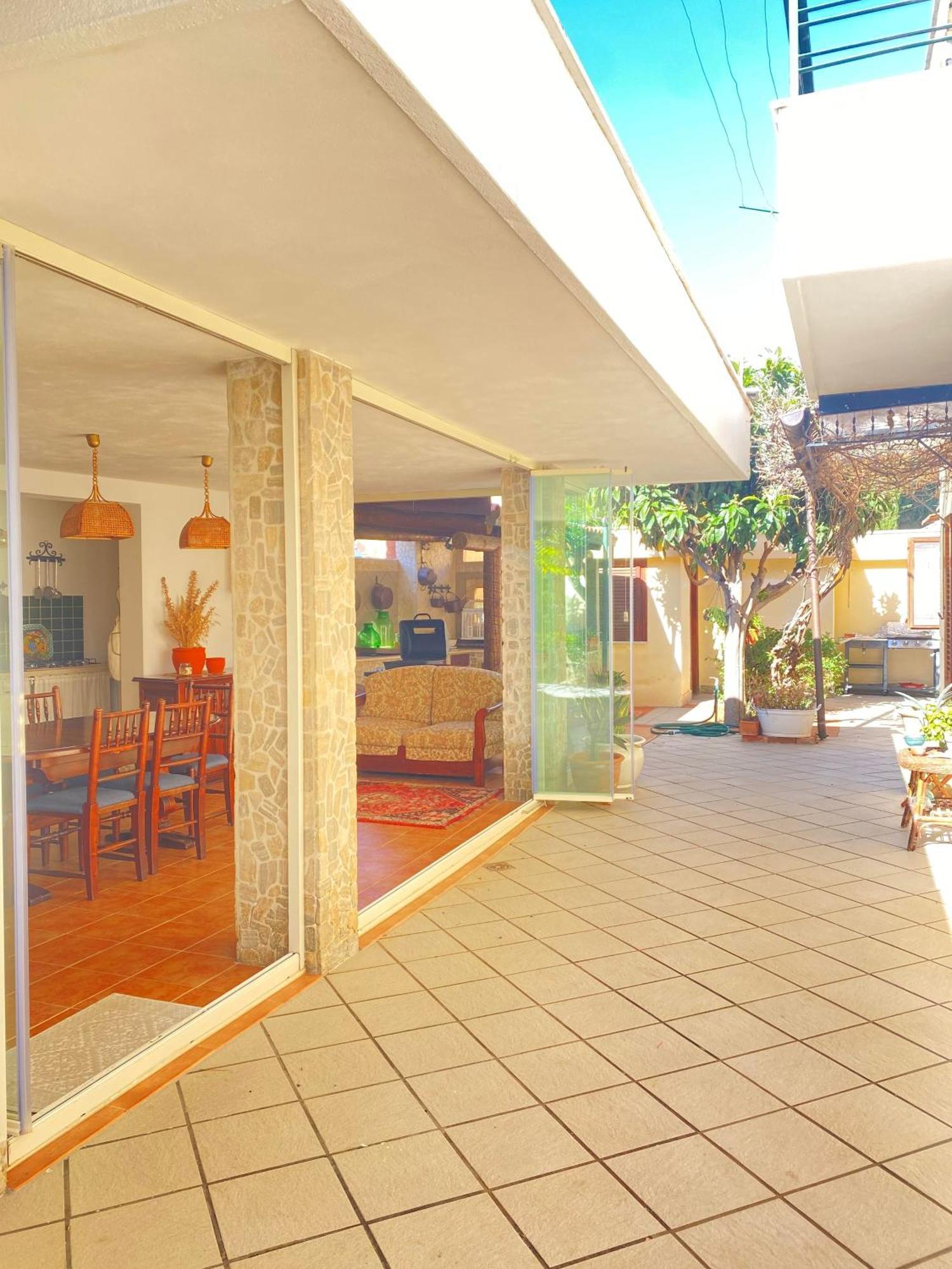La Depandance Di Villa Rosa Locazioni Brevi Mondello Exterior foto