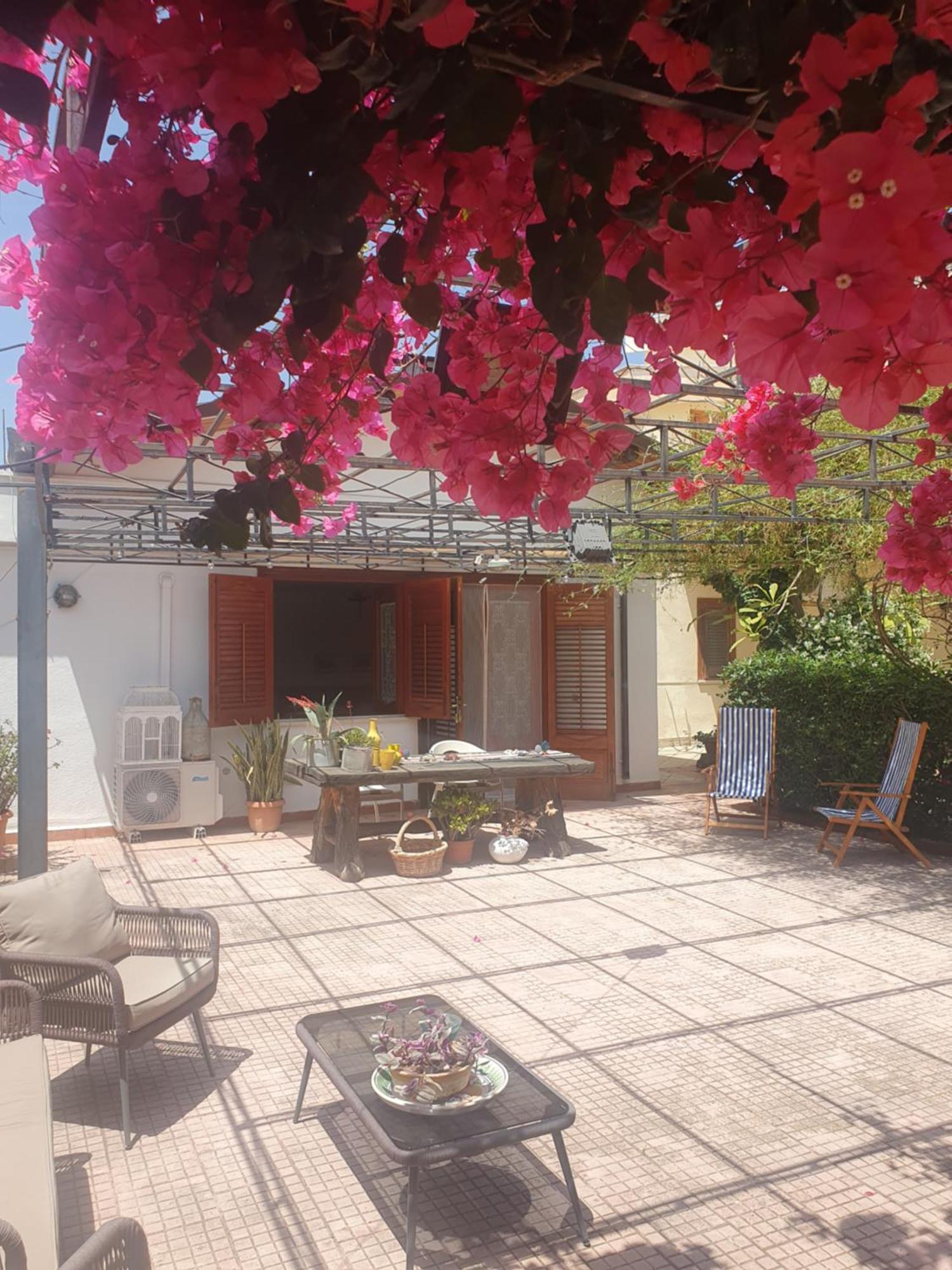 La Depandance Di Villa Rosa Locazioni Brevi Mondello Exterior foto