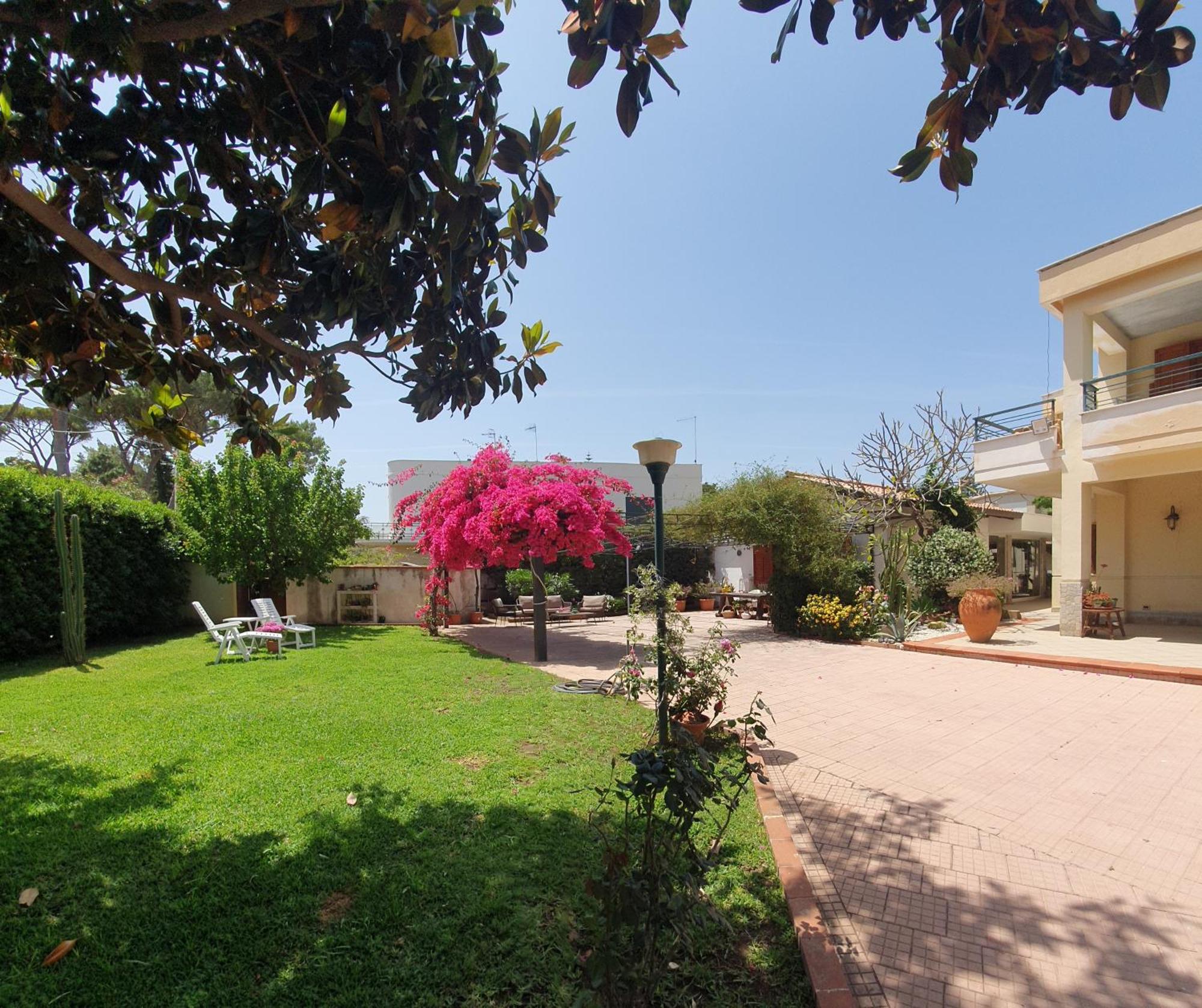 La Depandance Di Villa Rosa Locazioni Brevi Mondello Exterior foto